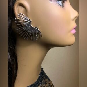 🌺Metal Iconic Textured Earrings